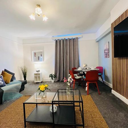 2-Bedroom Plus Living Room Flats Near Edgware Road Londra Esterno foto