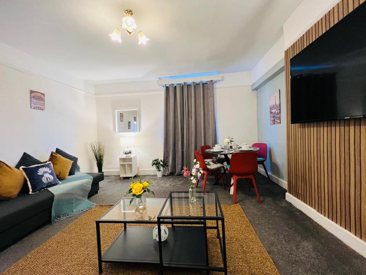 2-Bedroom Plus Living Room Flats Near Edgware Road Londra Esterno foto