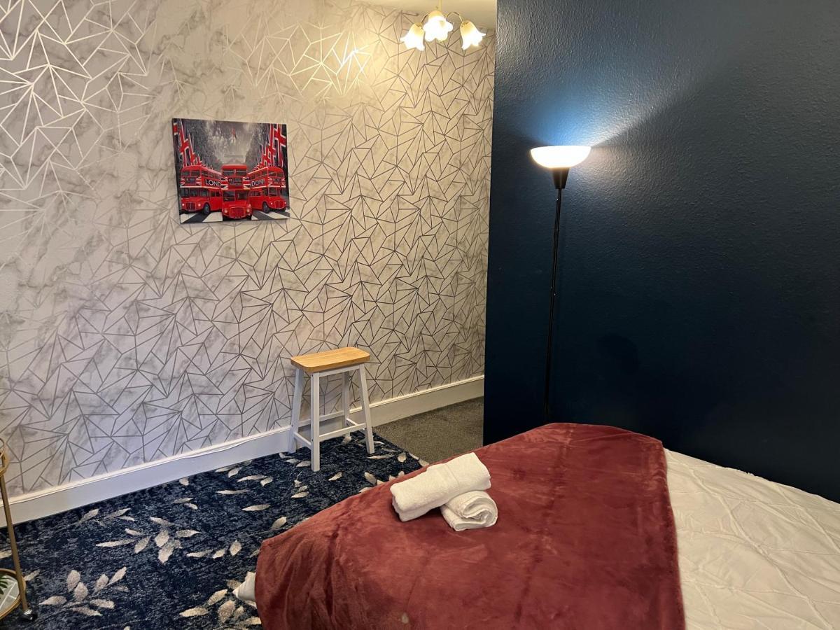 2-Bedroom Plus Living Room Flats Near Edgware Road Londra Esterno foto
